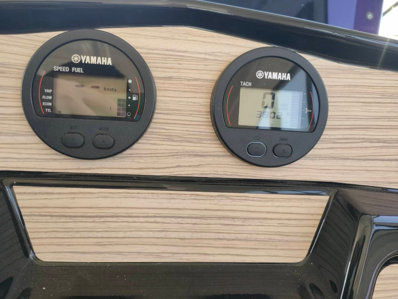 新艇中古艇販売