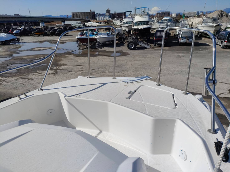 新艇中古艇販売