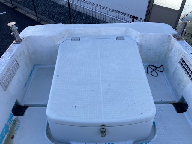 新艇中古艇販売