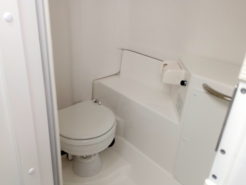 新艇中古艇販売