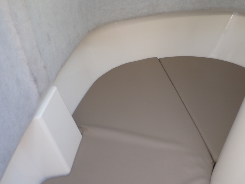 新艇中古艇販売