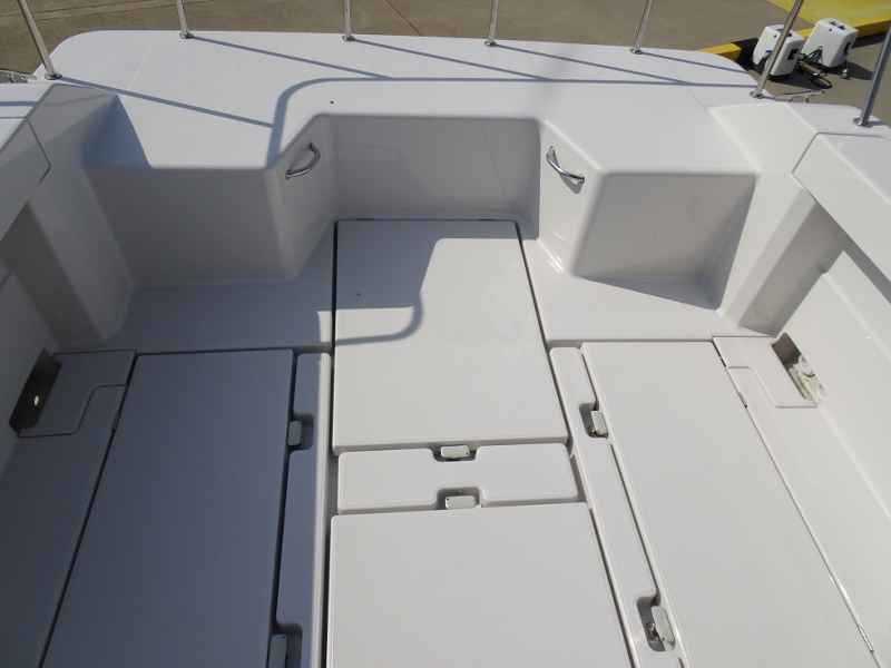 新艇中古艇販売