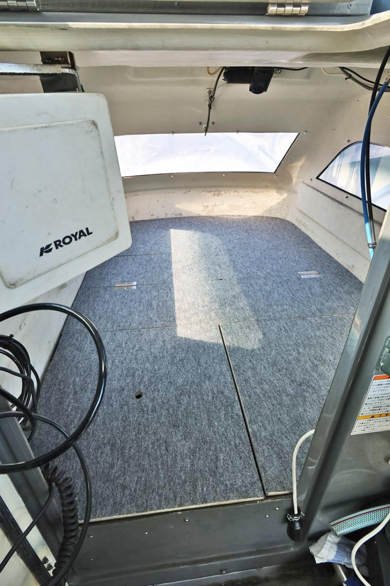 新艇中古艇販売