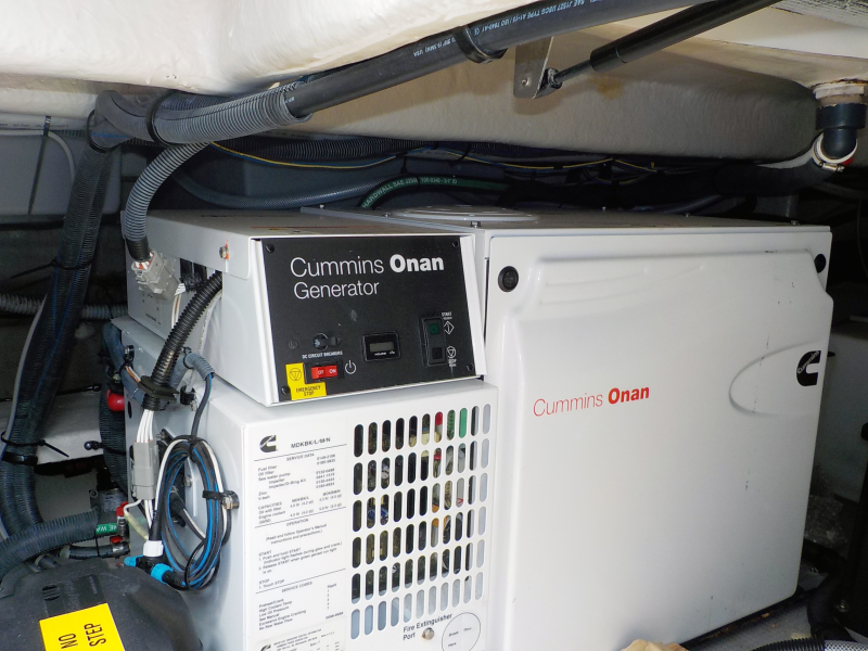 新艇中古艇販売