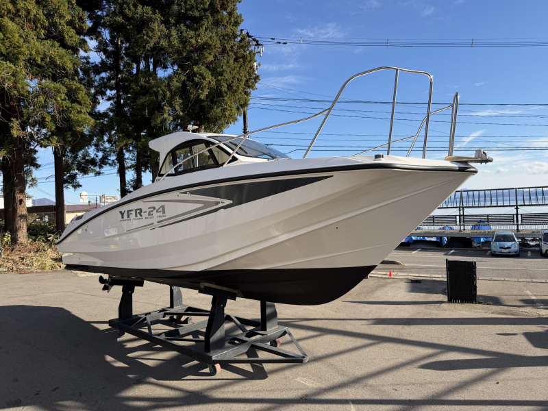 新艇中古艇販売