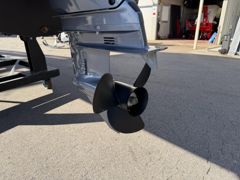 新艇中古艇販売