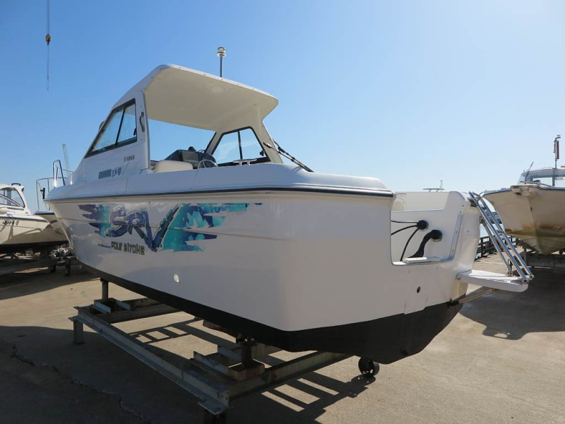 新艇中古艇販売