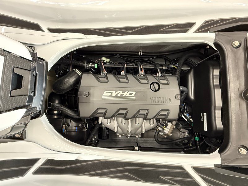 新艇中古艇販売