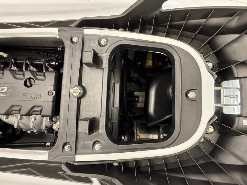 新艇中古艇販売