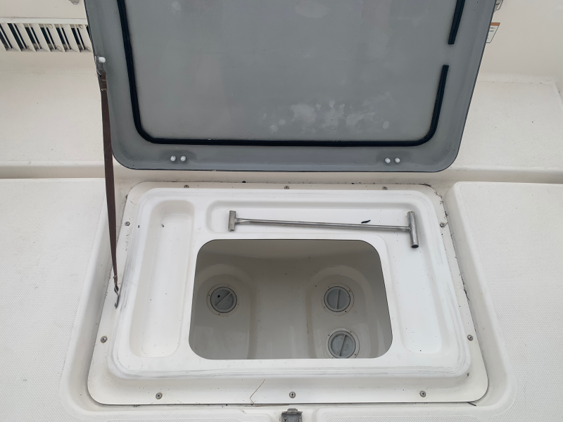 新艇中古艇販売