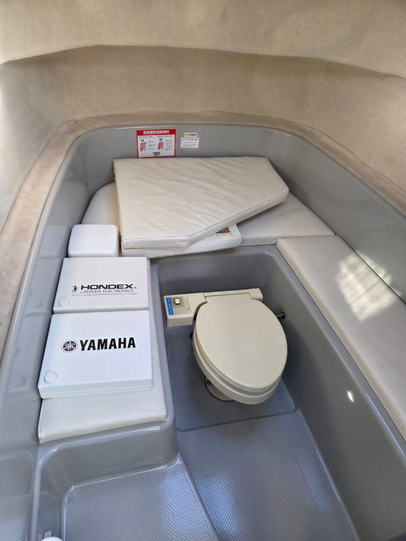 新艇中古艇販売