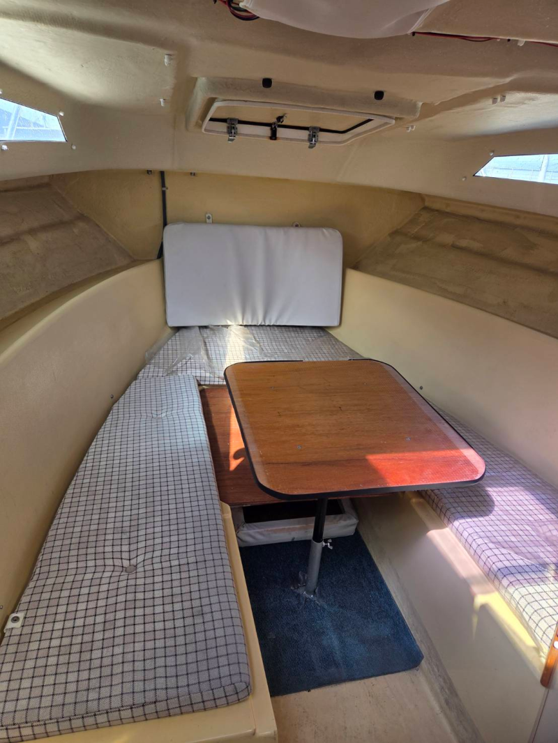 新艇中古艇販売