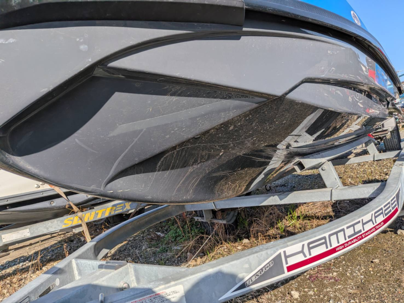 新艇中古艇販売