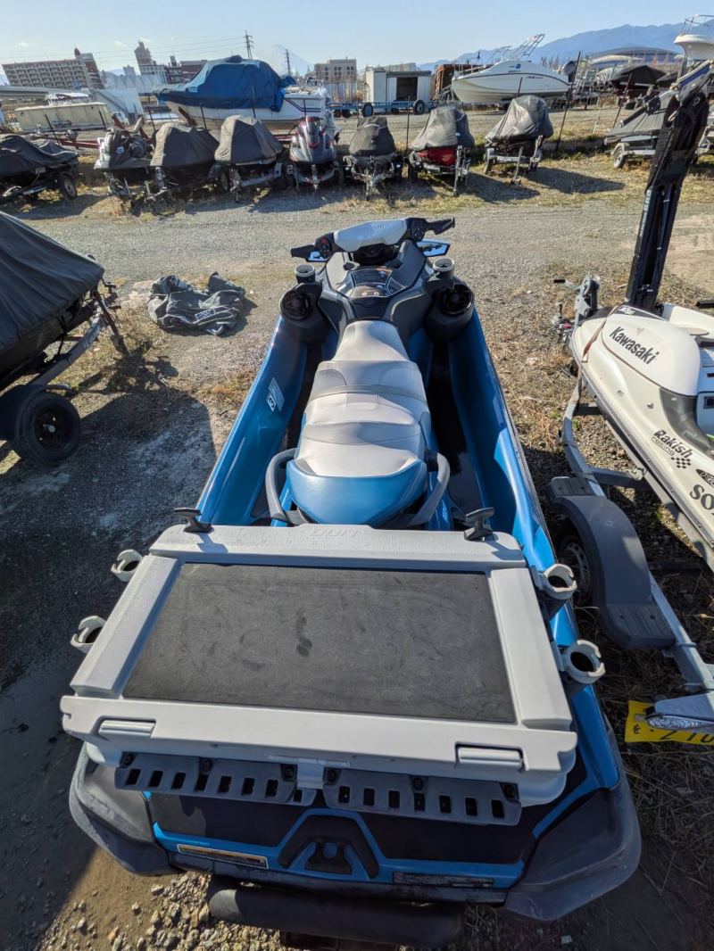 新艇中古艇販売