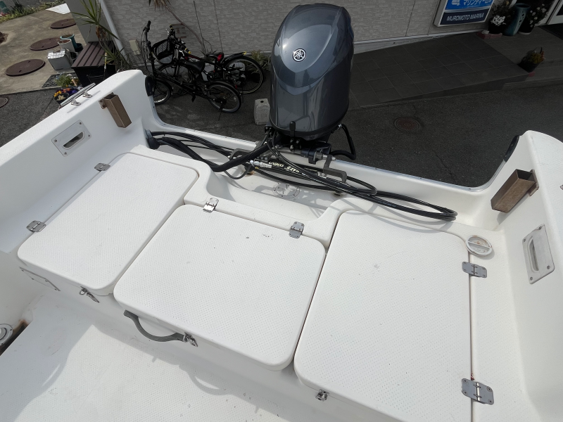 新艇中古艇販売