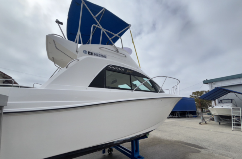 新艇中古艇販売