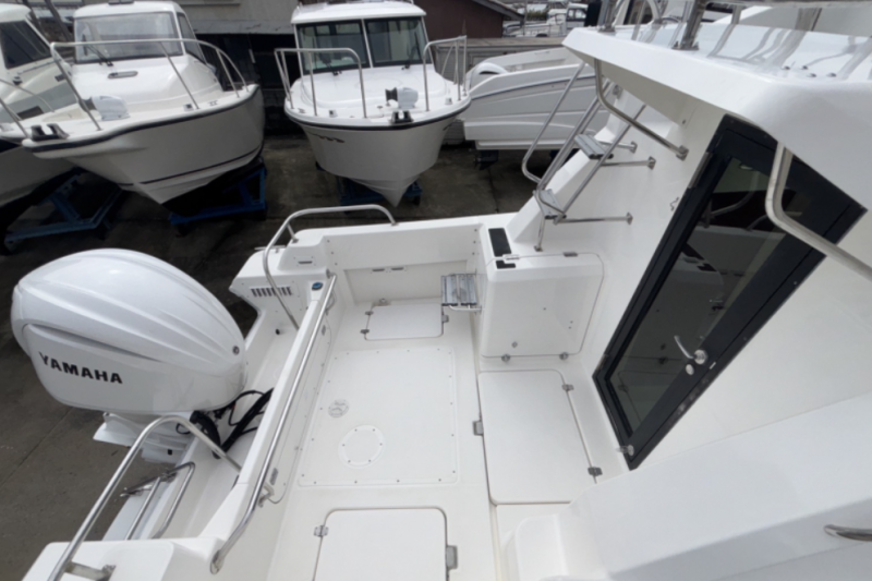 新艇中古艇販売