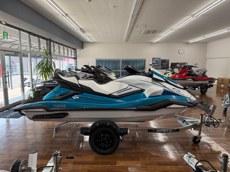 新艇中古艇販売