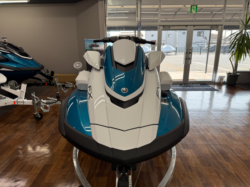 新艇中古艇販売