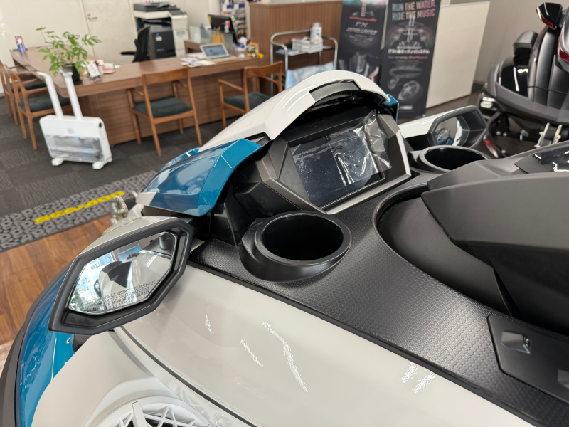 新艇中古艇販売