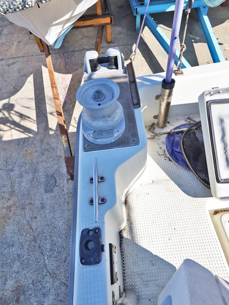 新艇中古艇販売