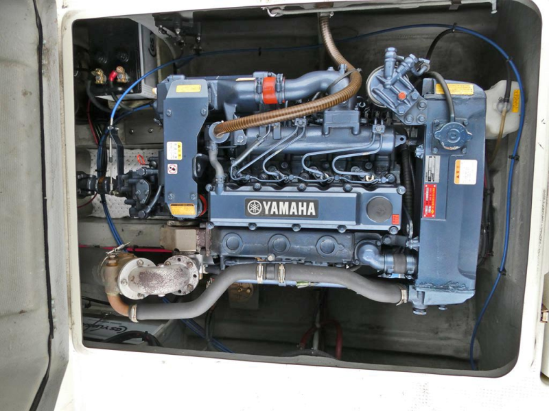 新艇中古艇販売