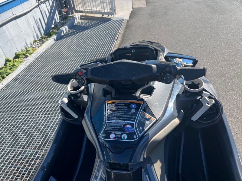 新艇中古艇販売