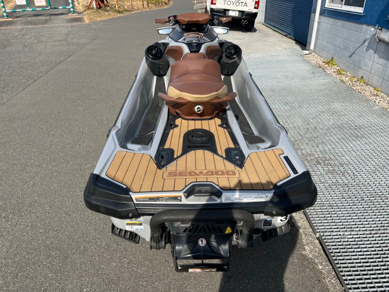 新艇中古艇販売