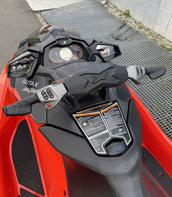 新艇中古艇販売