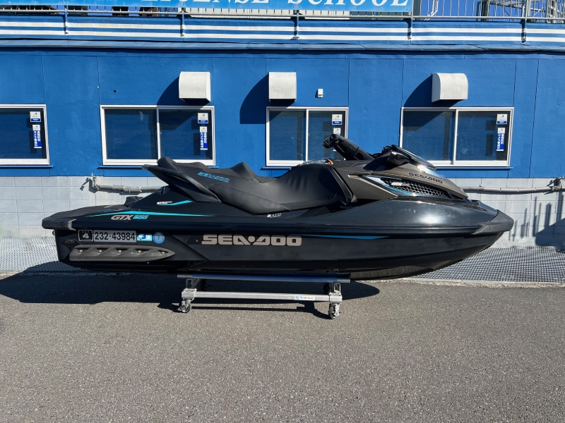 新艇中古艇販売