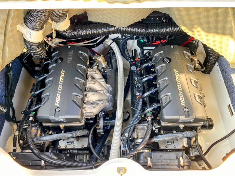 新艇中古艇販売