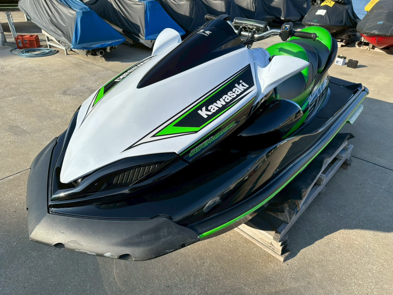 新艇中古艇販売