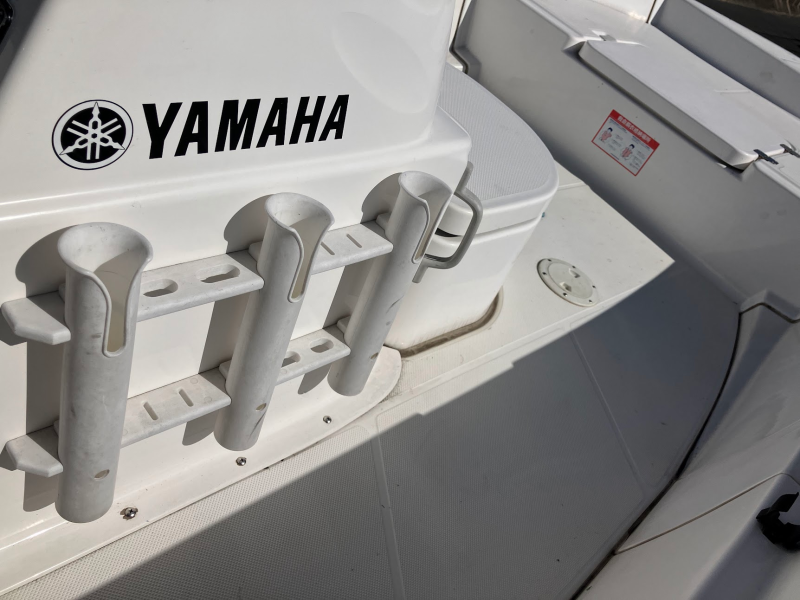 新艇中古艇販売