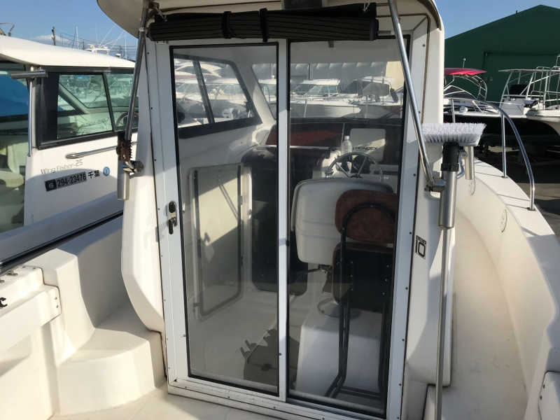 新艇中古艇販売