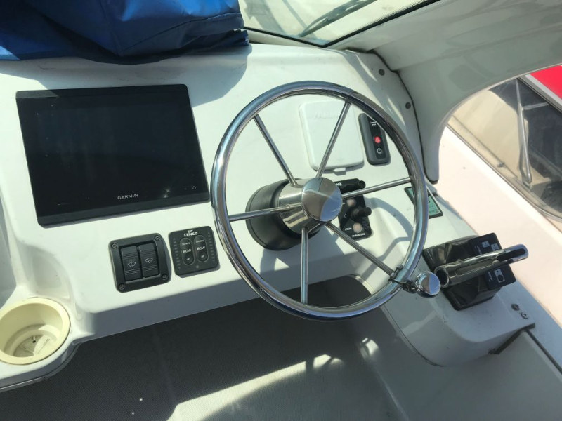 新艇中古艇販売
