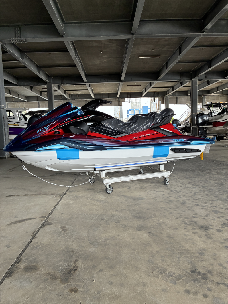 新艇中古艇販売