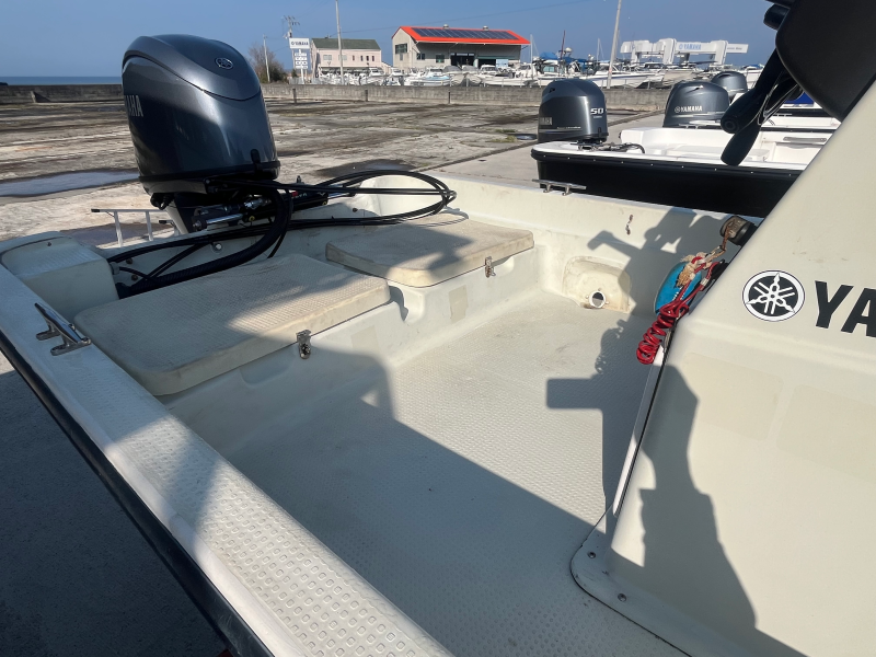 新艇中古艇販売