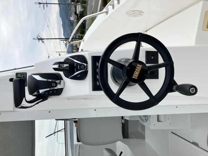 新艇中古艇販売
