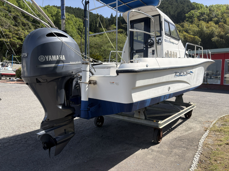 新艇中古艇販売