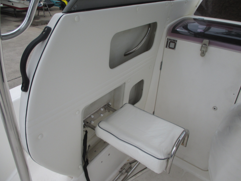 新艇中古艇販売