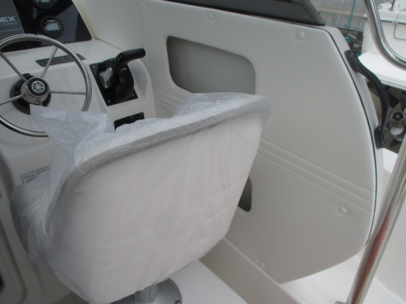 新艇中古艇販売