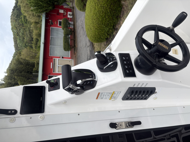 新艇中古艇販売