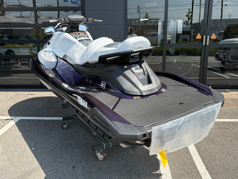 新艇中古艇販売