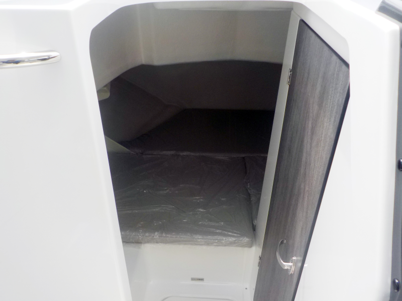 新艇中古艇販売