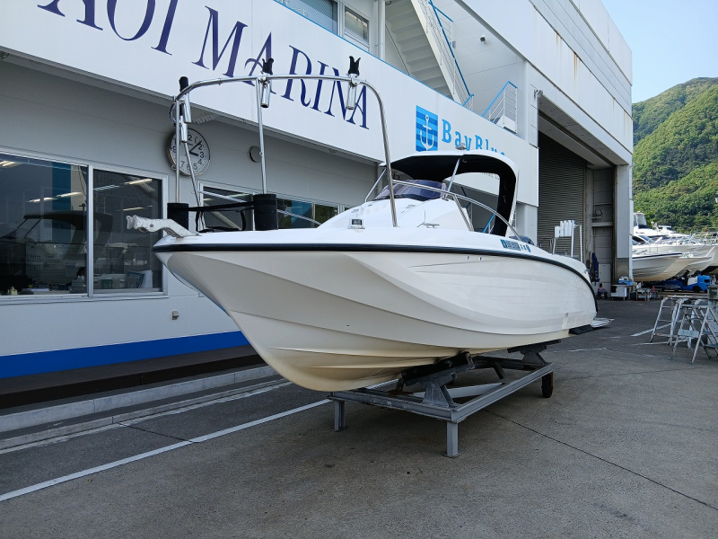 新艇中古艇販売