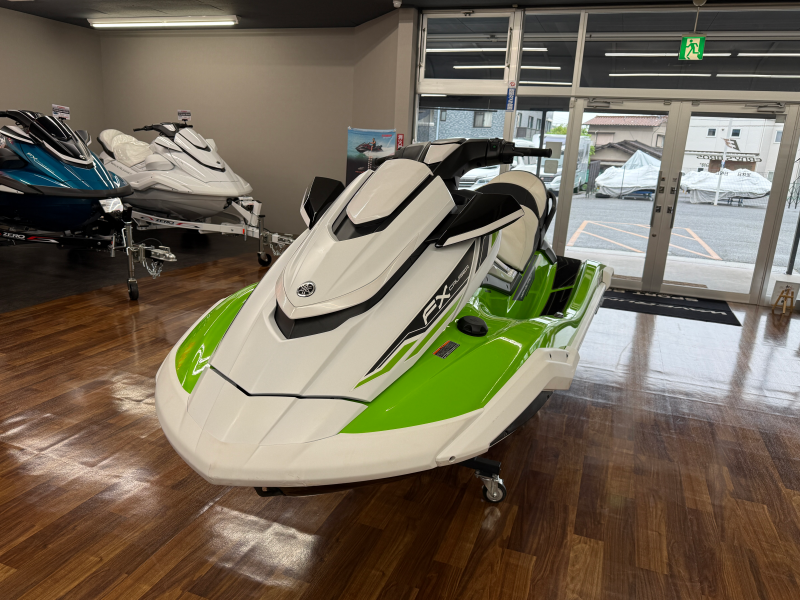 新艇中古艇販売