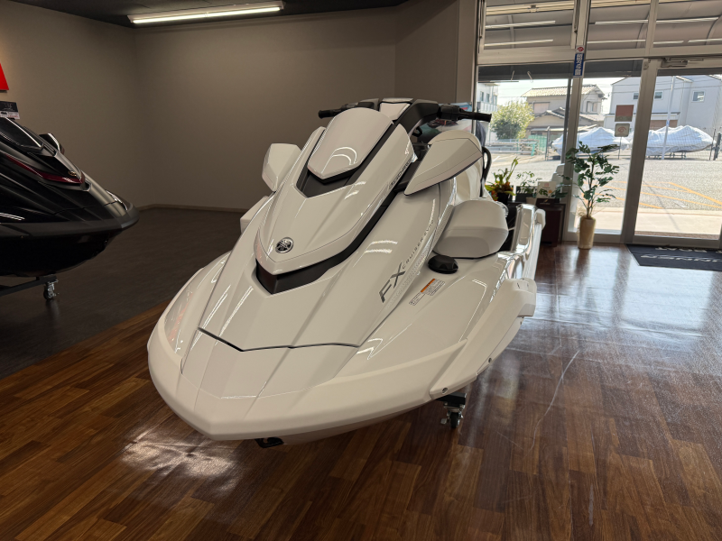 新艇中古艇販売