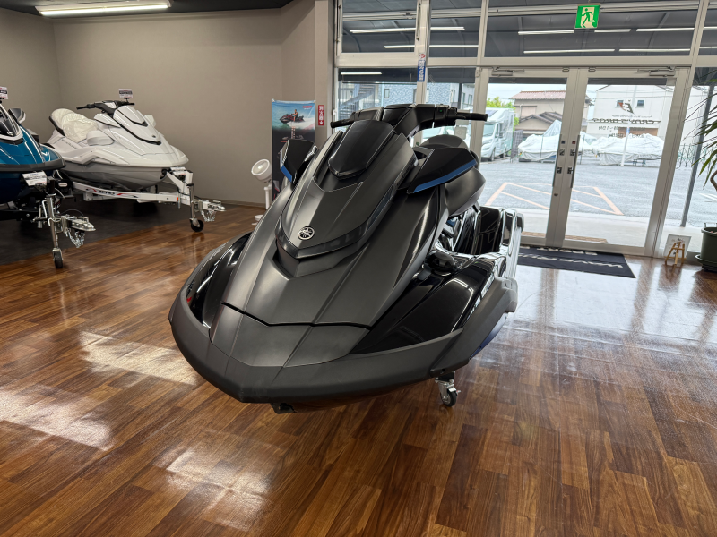 新艇中古艇販売