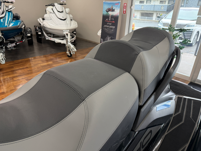 新艇中古艇販売