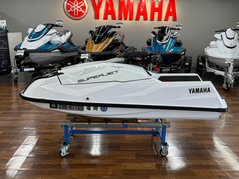 新艇中古艇販売